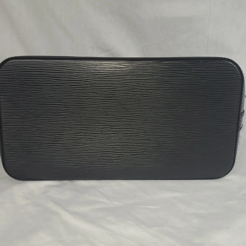 Louis Vuitton Alma Epi Noir BLACK Handbag Purse Leather With Cowhide Trim EUC